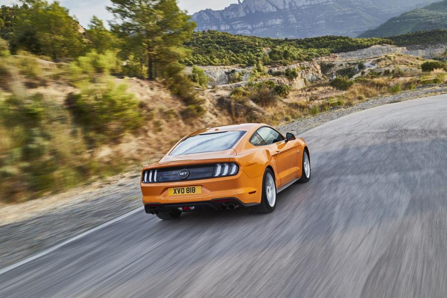  Ford Mustang GT Fastback 2017 года  (EU) (фото 8 из 42)